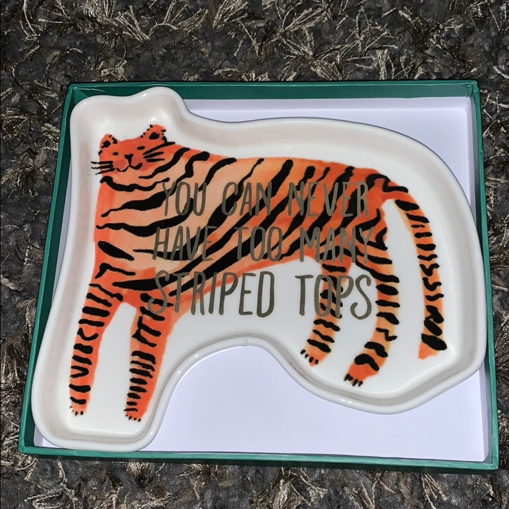 Be Wild Tray Tiger in a Gift Box
